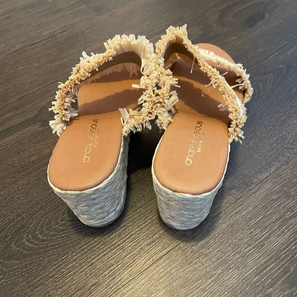 Andre Assous Nori Fringe Espadrille Wedge size 39 (US 8) - Picture 5 of 6